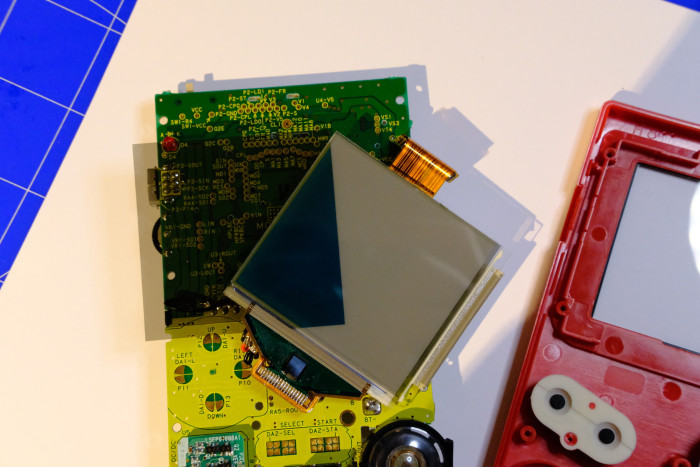 Backlight-Mod für den Game Boy Pocket. (Bild: Andrea Maurer)