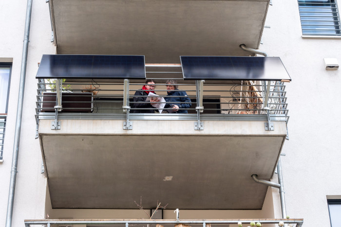 Die Anleitung ist ausführlich und gut geschrieben. (Bild: Martin Wolf/Golem.de)