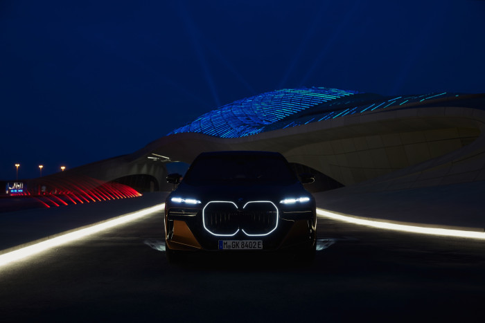 BMW i7 M70 xDrive (Bild: BMW)