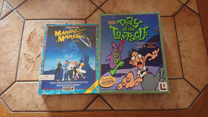 Day of Tentacle und sein Vorg&auml;nger Maniac Mansion in einem Bild vereint (Bild: Medienagentur Plassma)