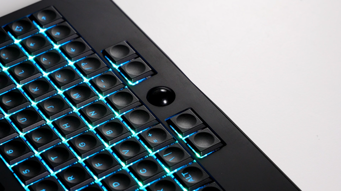 Die ortholineare Tastatur des MNT Pocket Reform - mit Trackball (Quelle: MNT Research)
