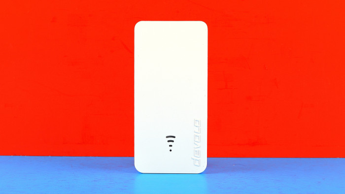 Vier Status-LEDs am Devolo WiFi 6 Repeater 3000 (Bild: Harald Karcher)