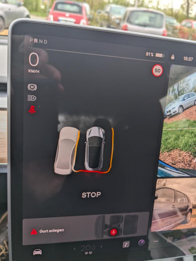 In einer anderen Situation zeigt sich, dass das System funktionieren kann: Auch wenn man sich darüber streiten kann, ob man nun nicht doch noch ein deutliches Stück nach hinten fahren könnte...