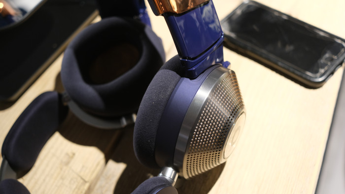 Dyson Zone im Hands-on (Bild: Peter Steinlechner/Golem.de)