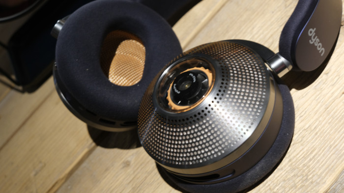 Dyson Zone im Hands-on (Bild: Peter Steinlechner/Golem.de)