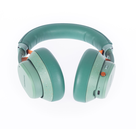 Der Fairbuds XL von Fairphone im Test (Bild: Nina Völkel/Golem.de)