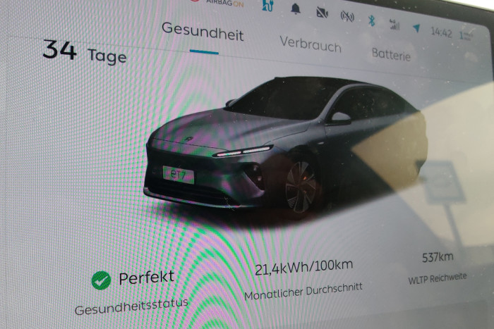 Die Gesundheitsanzeige bezieht sich nicht auf die Passagiere, sondern auf das Auto. (Foto: Friedhelm Greis/Golem.de) 