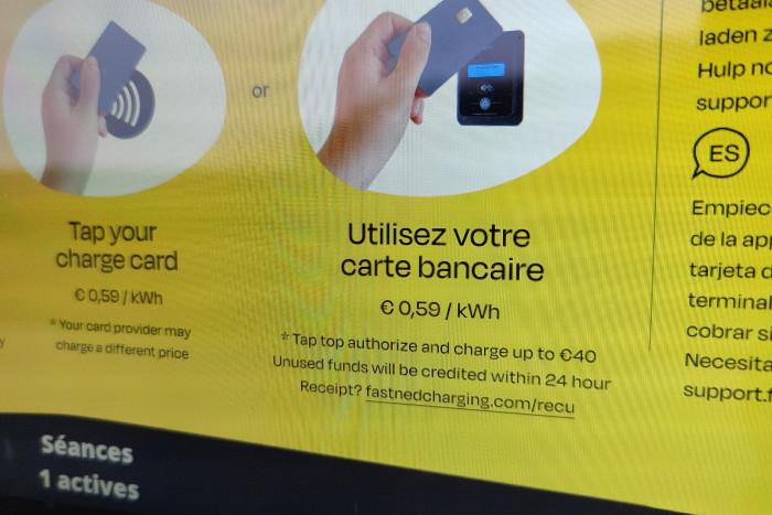 Der Strom kostet bei Fastned mit 59 Cent pro Kilowattstunde weniger als bei Ionity mit 69 Cent. (Foto: Friedhelm Greis/Golem.de) 