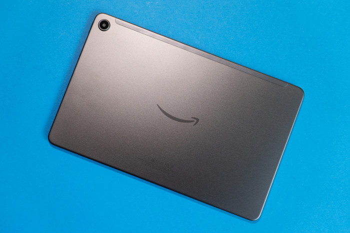 Das Tablet ist aus Metall und fühlt sich hochwertig an. (Bild: Tobias Költzsch/Golem.de)