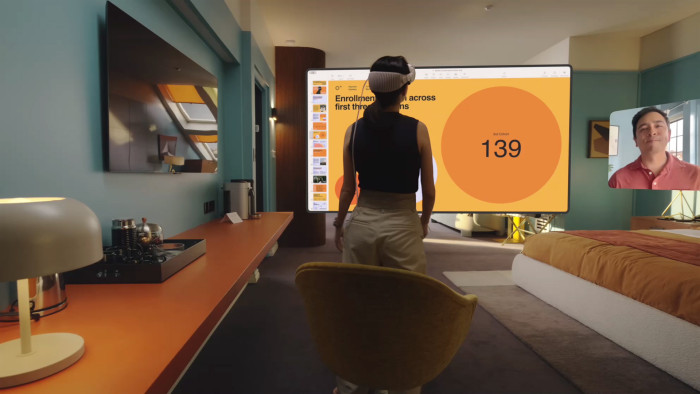 Apple sieht den Einsatzzweck des Vision Pro eher im pers&ouml;nlichen Bereich. (Bild: Apple)