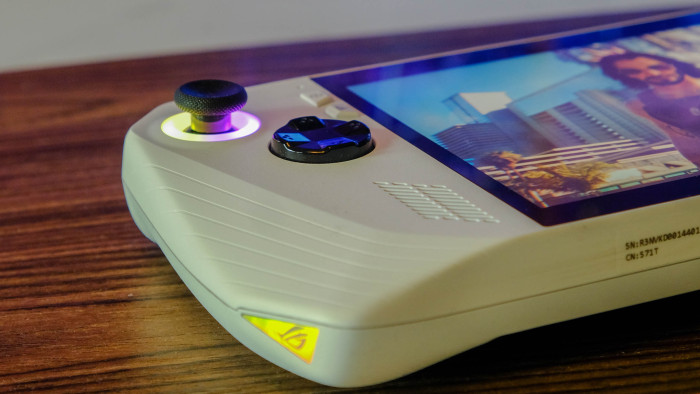 Asus ROG Ally (Bild: Oliver Nickel/Golem.de)