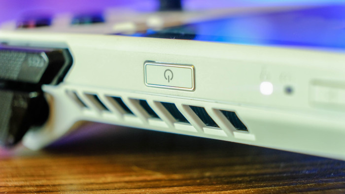 Asus ROG Ally (Bild: Oliver Nickel/Golem.de)