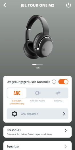 Die JBL-App zeigt den Akkustand des Tour One M2 nur in Zehnerschritten. (Bild: JBL/Screenshot: Golem.de)