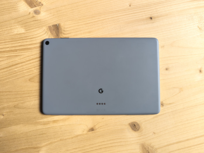 Das Gehäuse ist gut verarbeitet. (Bild: Tobias Költzsch/Golem.de)