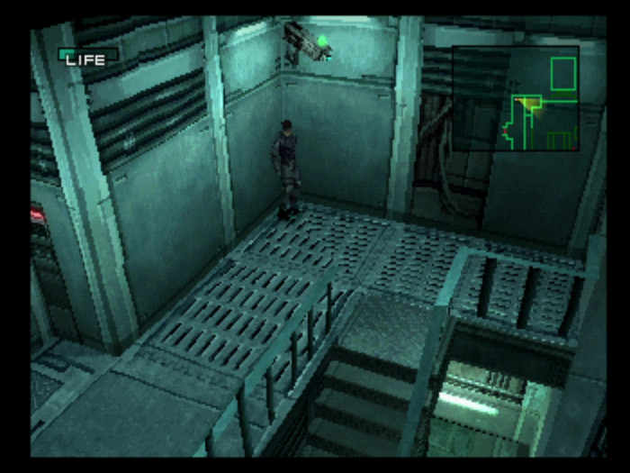 Vorsicht, Kamera! Wer versehentlich den auf dem Radar gelb markierten Sichtkegel ber&uuml;hrt, l&ouml;st sofort einen Alarm aus. (Bild: Konami/Screenshot: Medienagentur Plassma)