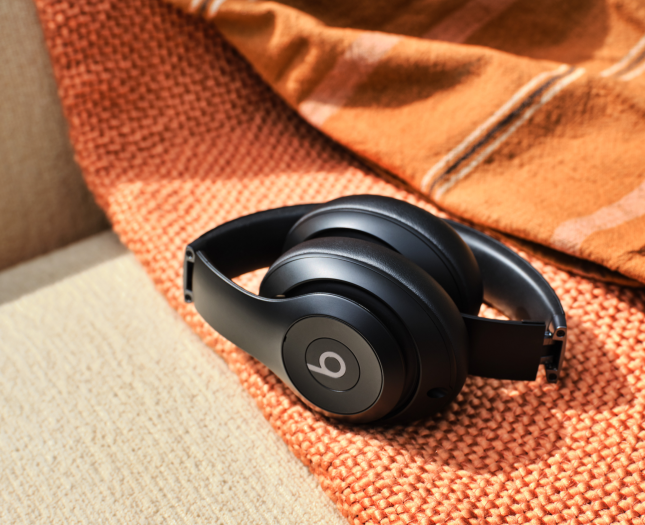 So kann der Studio Pro zusammengefaltet werden. (Bild: Beats)