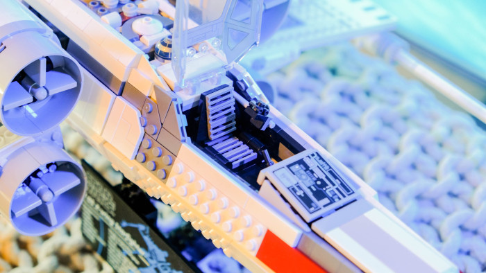 Lego X-Wing Starfighter 75355 (Bild: Oliver Nickel/Golem.de)