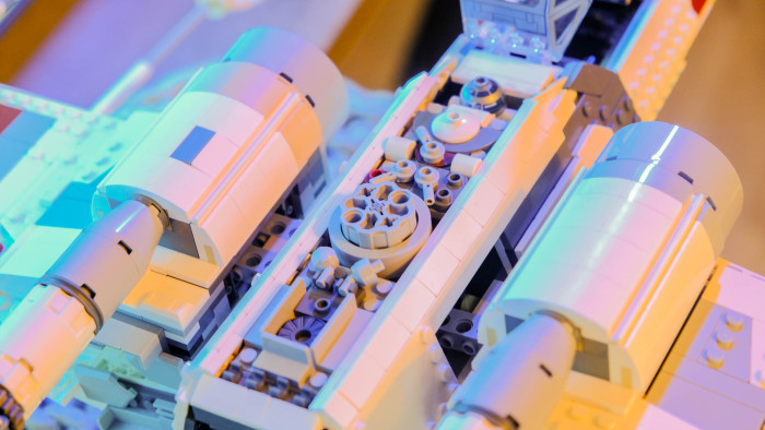 Lego X-Wing Starfighter 75355 (Bild: Oliver Nickel/Golem.de)