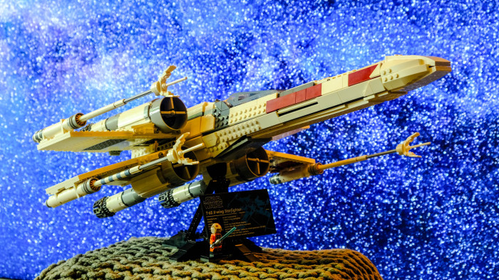Lego X-Wing Starfighter 75355 (Bild: Oliver Nickel/Golem.de)