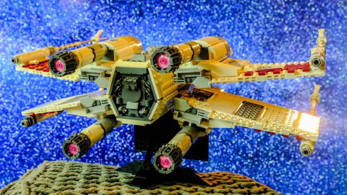 Lego X-Wing Starfighter 75355 (Bild: Oliver Nickel/Golem.de)