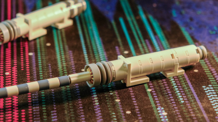 Aufbau des Lego Star Wars X-Wing Starfighter 75355 (Bild: Oliver Nickel/Golem.de)