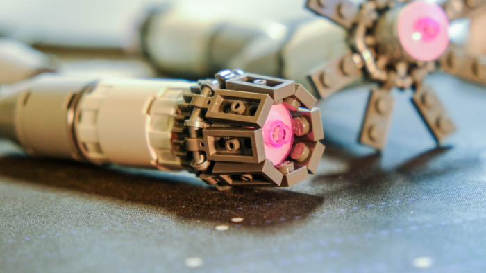Aufbau des Lego Star Wars X-Wing Starfighter 75355 (Bild: Oliver Nickel/Golem.de)