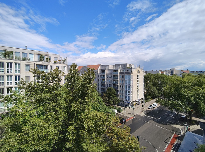 Eine mit der Superweitwinkelkamera gemachte AUfnahme (Bild: Tobias Költzsch/Golem.de)