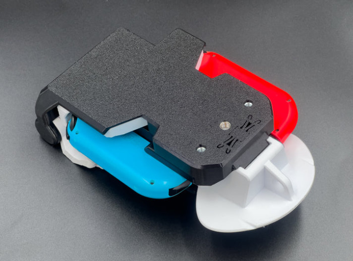 Der Squid-Con wird mit Hilfe eines 3D-Druckers hergestellt. (Bild: Akaki Kuumeri)