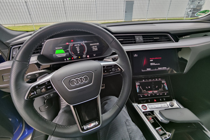 Im Innenraum gibt es im Grunde wenig Veränderungen. (Foto: Martin Wolf/Golem.de)