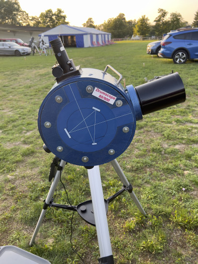 Das Drumscope, eine ungewöhnliche und seltene Bauform eines kompakten Refraktorteleskops (Bild: Mario Keller)