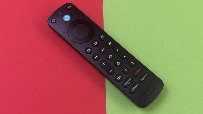 Die Alexa-Pro-Fernbedienung gibt es nur gegen Aufpreis als Zubehör. (Bild: Ingo Pakalski/Golem.de)