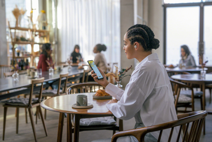 WF-1000XM5 (Bild: Sony)