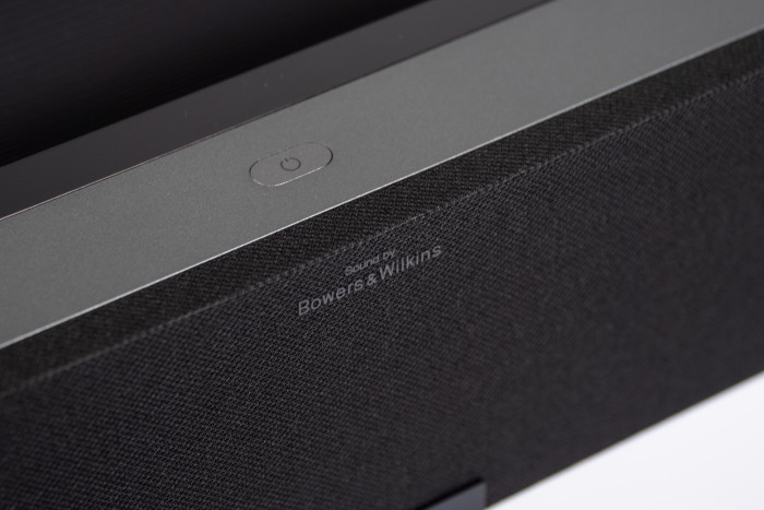 Der einzige Knopf am Gerät schaltet es ein und aus. (Bild: Martin Wolf/Golem.de)