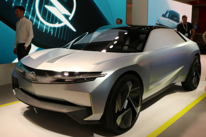 Opel zeigte seine Studie Experimental. (Foto: Friedhelm Greis/Golem.de)