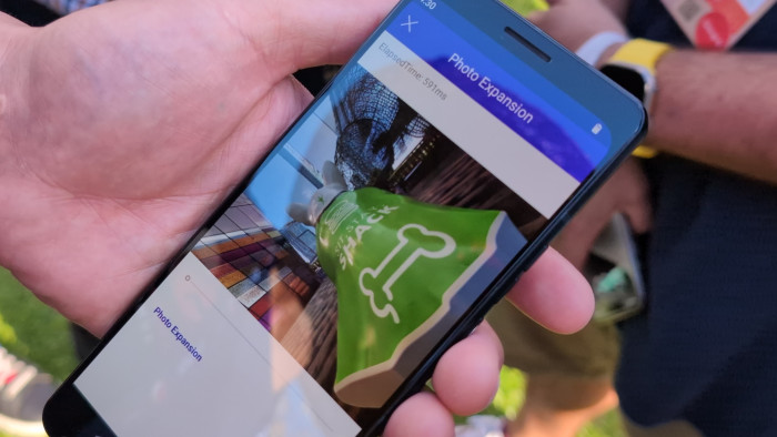 ... bekommt Photo Expansion um unteren Bereich nicht sinnvoll ergänzt. (Bild: Tobias Költzsch/Golem.de)