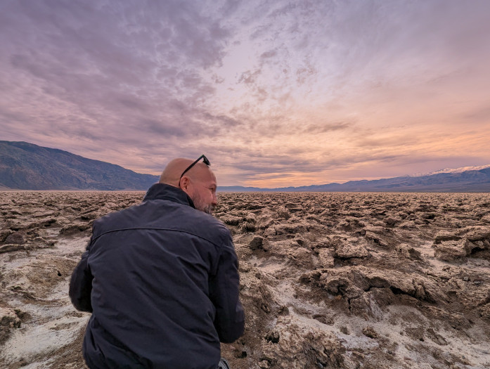 ... lässt sich ein komplett anderes generieren. An den Rändern des Hauptobjektes ist die KI-Bearbeitung zu erkennen. (Bild: Tobias Költzsch/Golem.de)