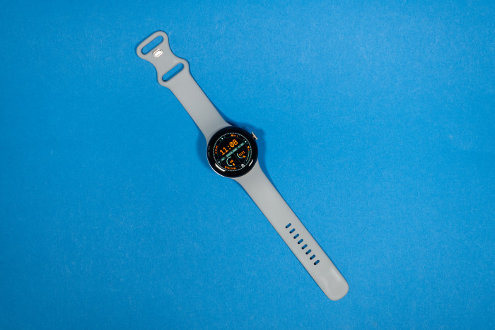 Die Pixel Watch 2 von Google (Bild: Tobias Költzsch/Golem.de)