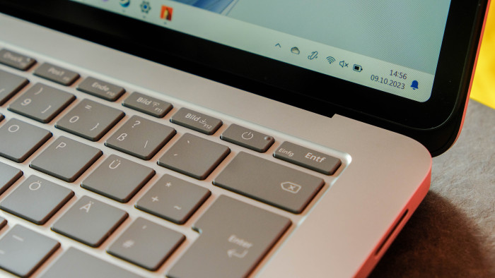 Surface Laptop Studio 2 (Bild: Oliver Nickel/Golem.de)