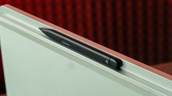 Surface Laptop Studio 2 (Bild: Oliver Nickel/Golem.de)