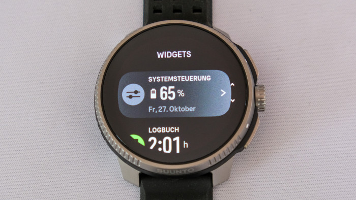 Der Akku hält auch mit Always-on erstaunlich lange. (Bild: Steinlechner/Golem.de)