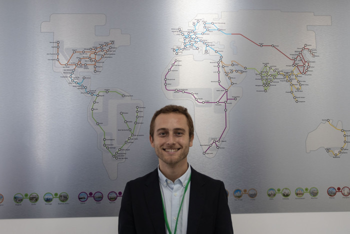 Zeleros-Gründer Juan Vicen mit der Vision für 2050 (Bild: Werner Pluta/Golem.de)