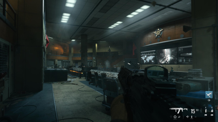 Action in einem postsowjetisch anmutenden Raketenkontrollraum (Bild: Activision/Screenshot: Golem.de)