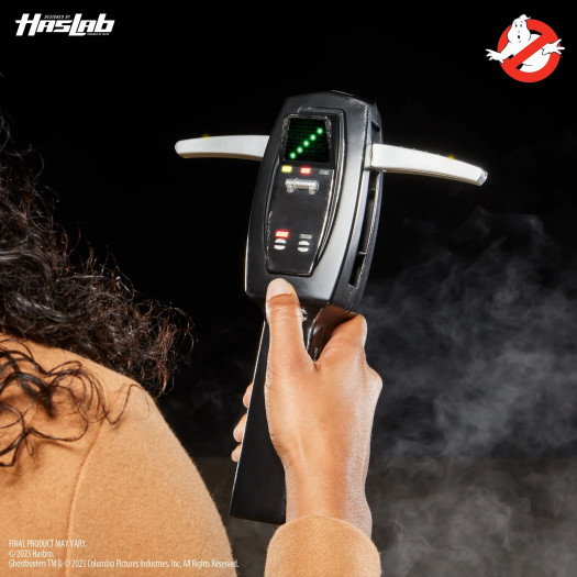 Der PKE-Messer hat LEDs und Soundeffekte. (Bild: Hasbro)