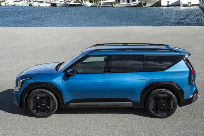 Der Sechs- bis Siebensitzer ist etwas mehr als 5 Meter lang. (Foto: Kia)