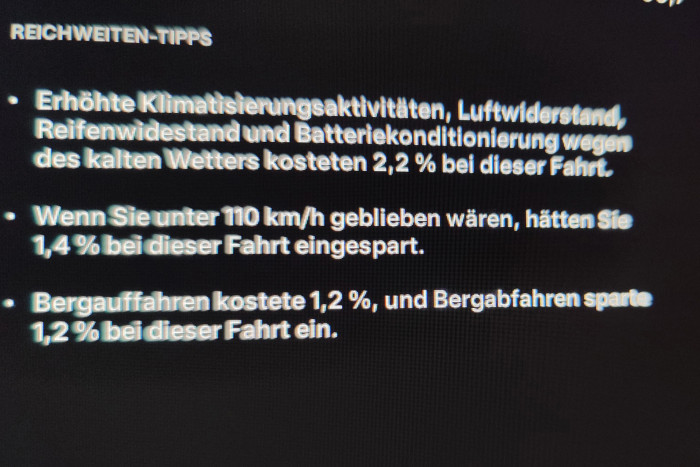 Tesla gibt inzwischen Tipps, wie sich der Stromverbrauch senken und damit die Reichweite steigern lässt. (Foto: Friedhelm Greis/Golem.de)