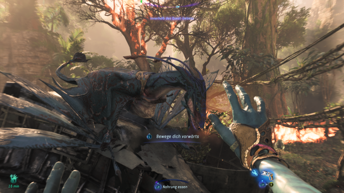 Hier beruhigen wir einen Ikran - auf den Biestern können wir reiten. (Bild: Ubisoft/Screenshot: Golem.de)