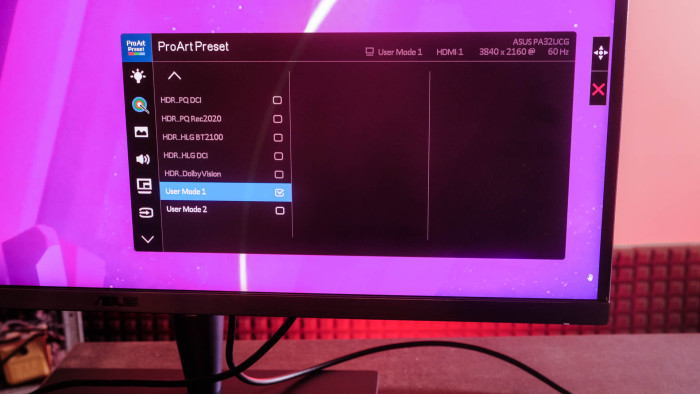 Asus Proart Proart PA32UCG (Bild: Oliver Nickel/Golem.de)