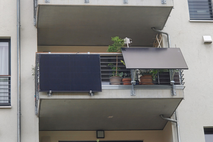 Damit wirkt das Panel von unten unauffälliger. (Foto: Friedhelm Greis/Golem.de)