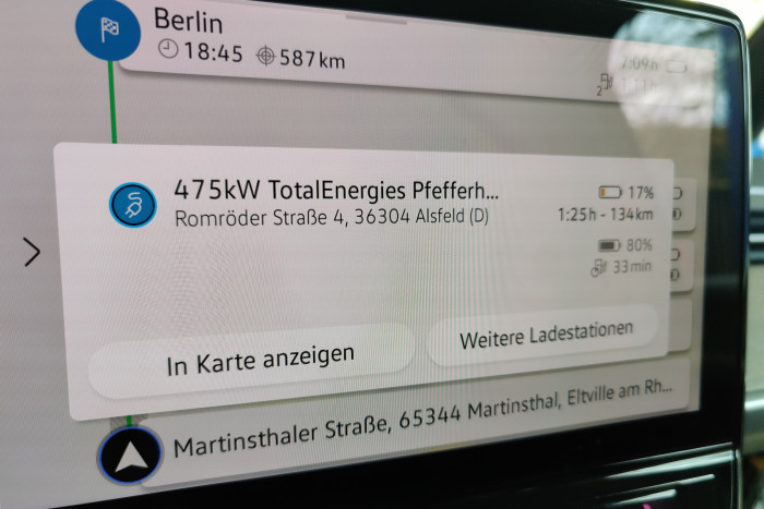 Die vom System vorgeschlagenen Ladestopps lassen sich nicht entfernen. (Foto: Friedhelm Greis/Golem.de)