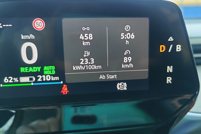 Der Verbrauch auf einer Autobahnfahrt im Herbst war mit 23,3 kWh pro 100 km akzeptabel. (Foto: Friedhelm Greis/Golem.de)